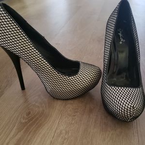 Qupid, size 9